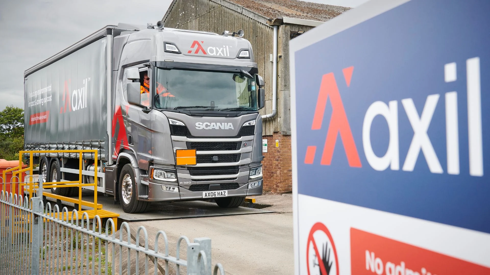 Axil Cannock transfer station, lorry driving into the premises